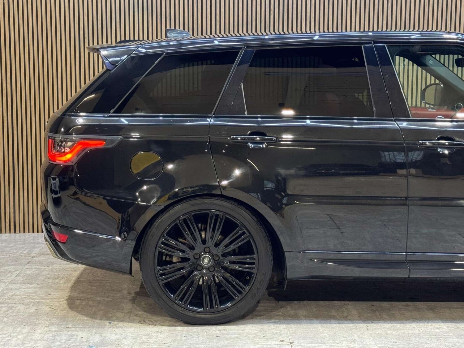 Used Land Rover Range Rover Sport 2018 for sale - 77676600: Photo 19