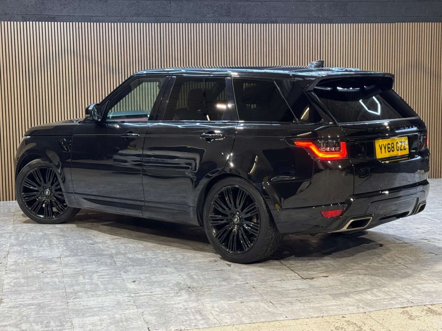 Used Land Rover Range Rover Sport 2018 for sale - 77676600: Photo 25