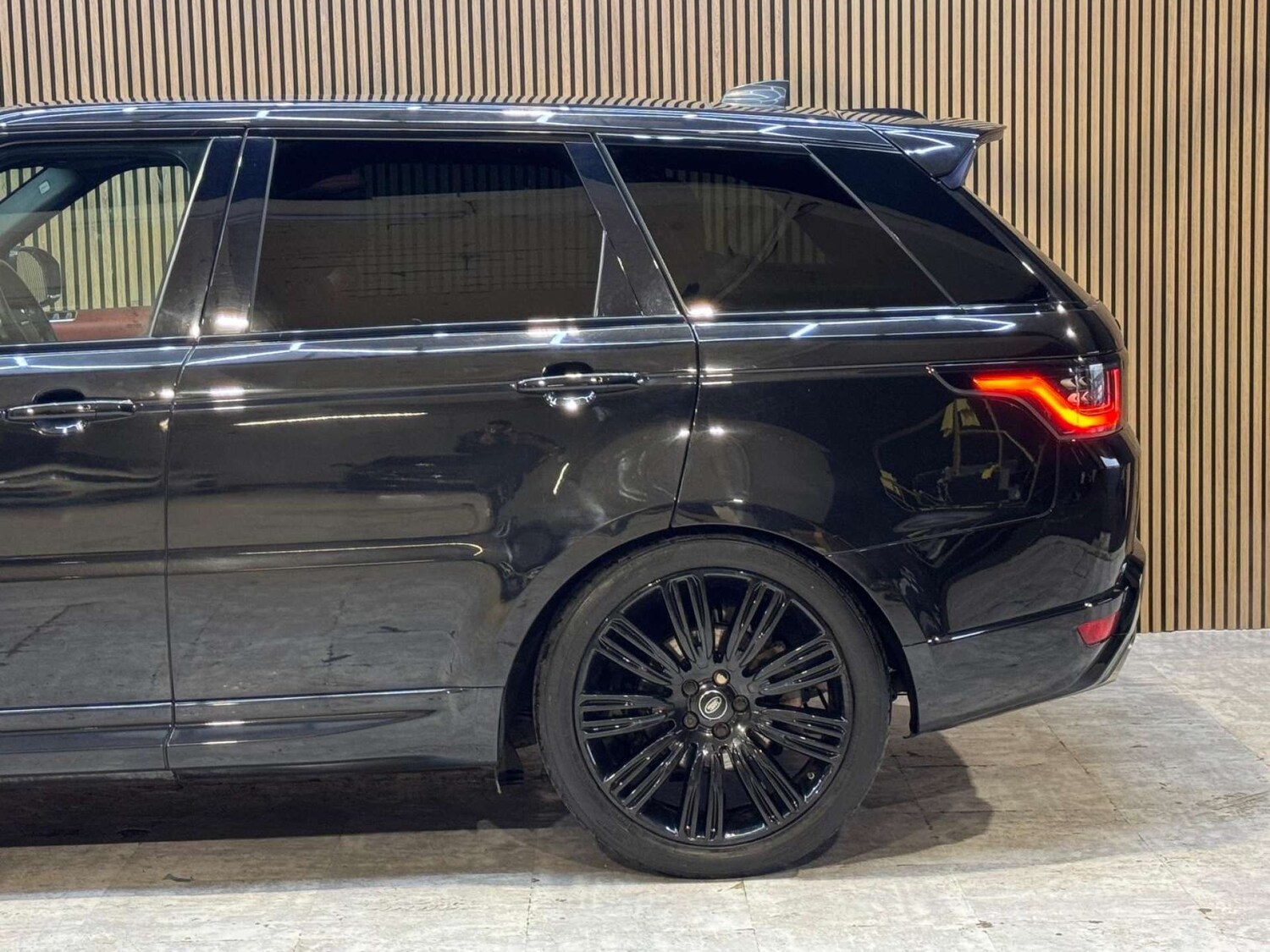 Used Land Rover Range Rover Sport 2018 for sale - 77676600: Photo 27