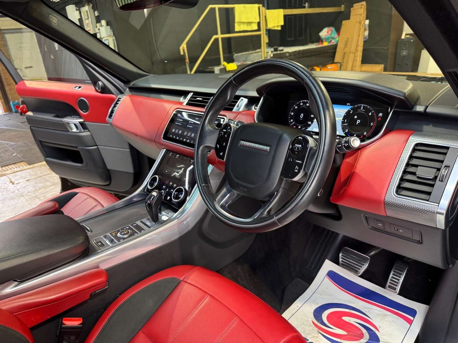 Used Land Rover Range Rover Sport 2018 for sale - 77676600: Photo 3