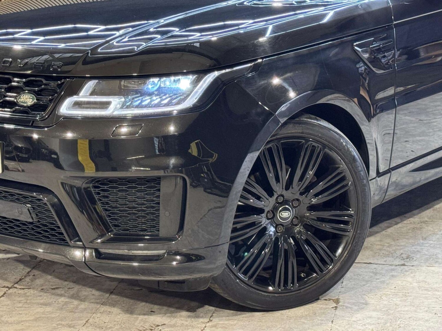 Used Land Rover Range Rover Sport 2018 for sale - 77676600: Photo 39