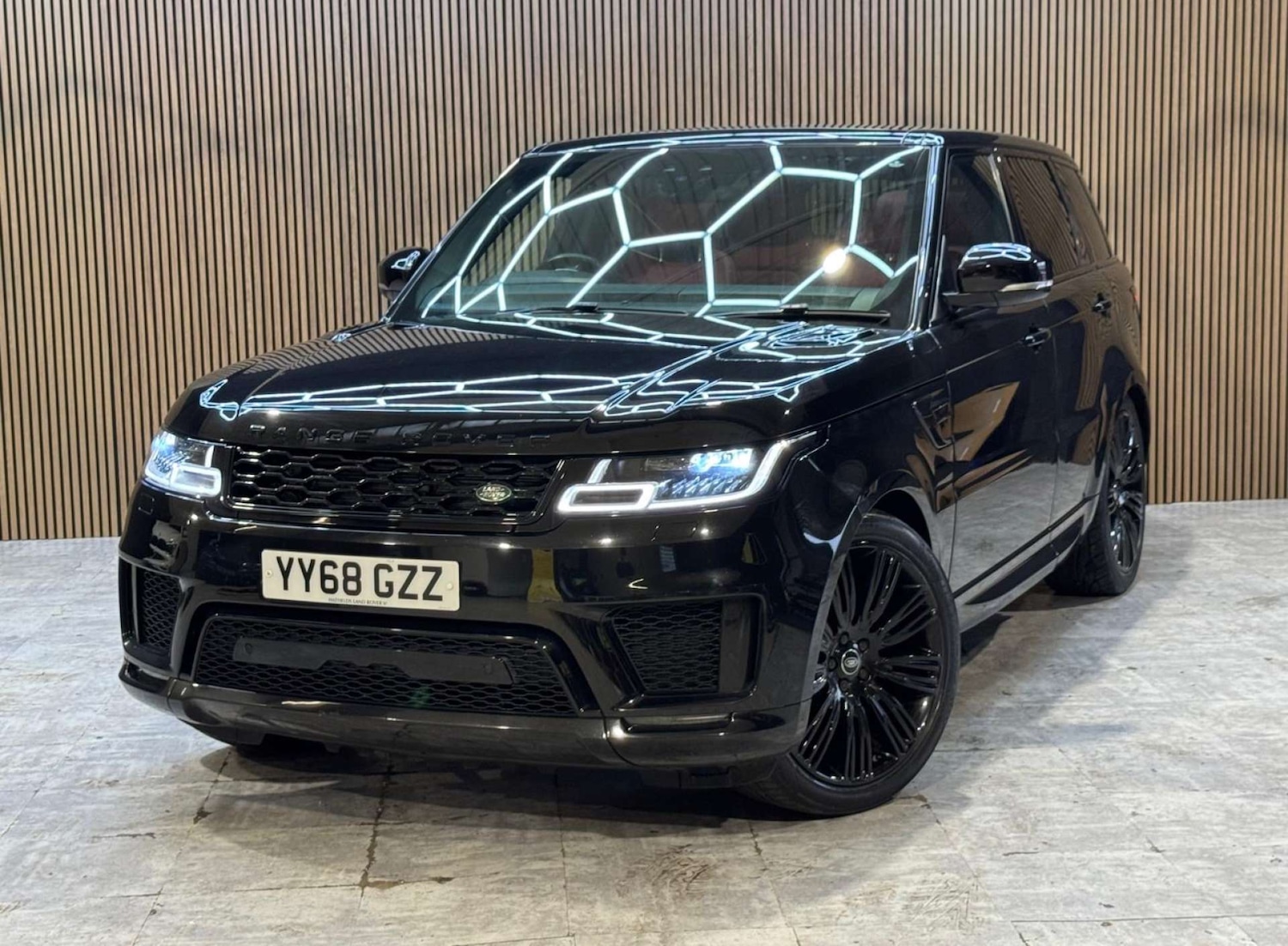 Used Land Rover Range Rover Sport 2018 for sale - 77676600: Photo 4
