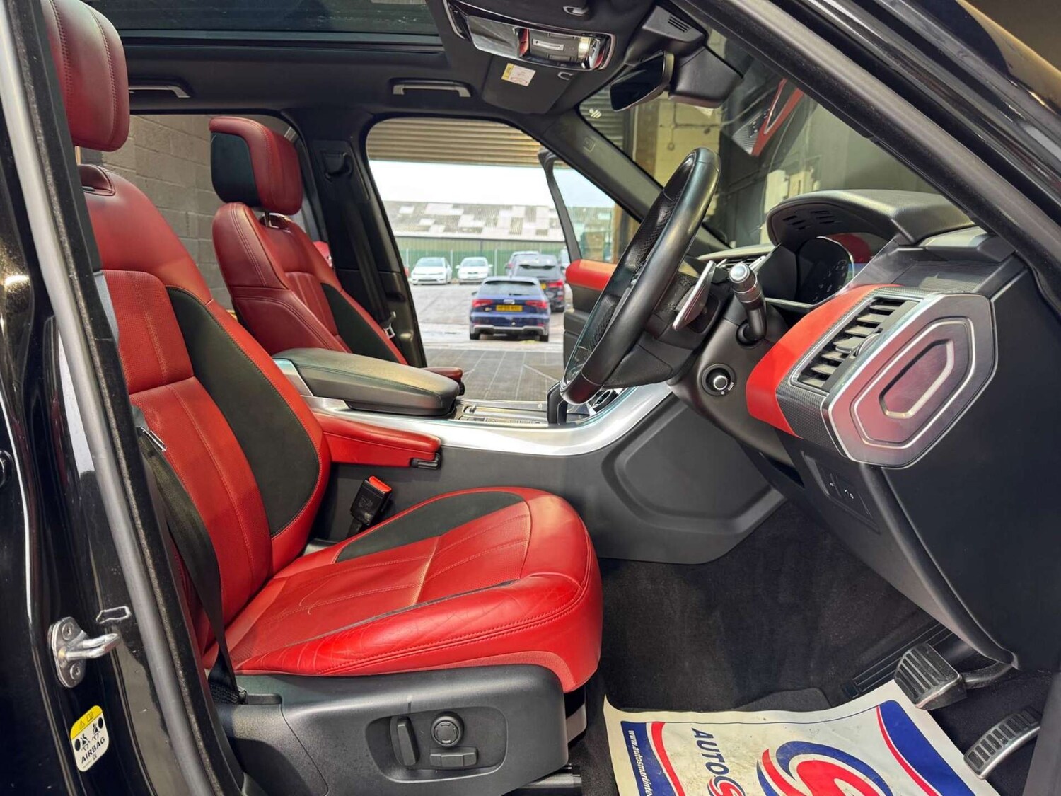 Used Land Rover Range Rover Sport 2018 for sale - 77676600: Photo 41