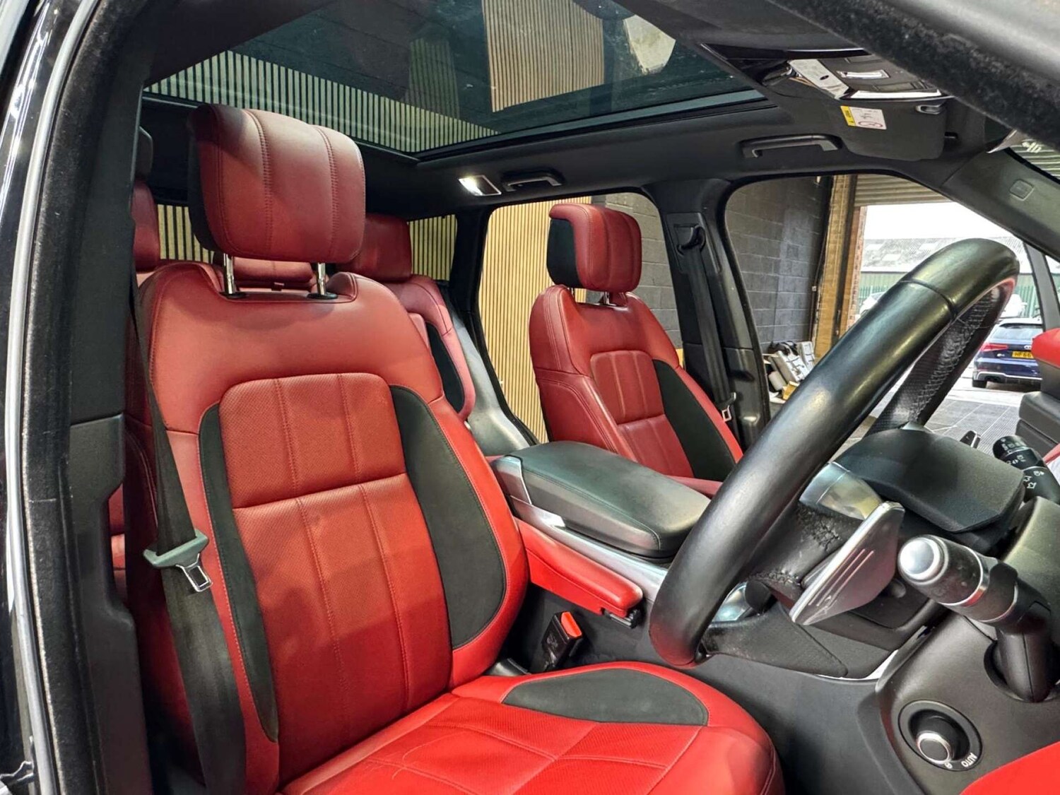 Used Land Rover Range Rover Sport 2018 for sale - 77676600: Photo 43