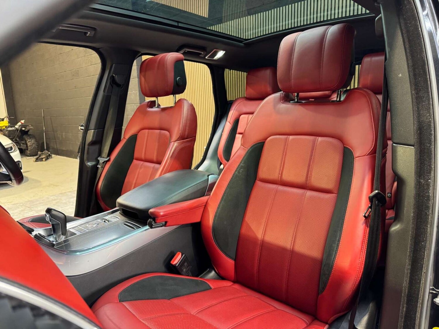 Used Land Rover Range Rover Sport 2018 for sale - 77676600: Photo 83