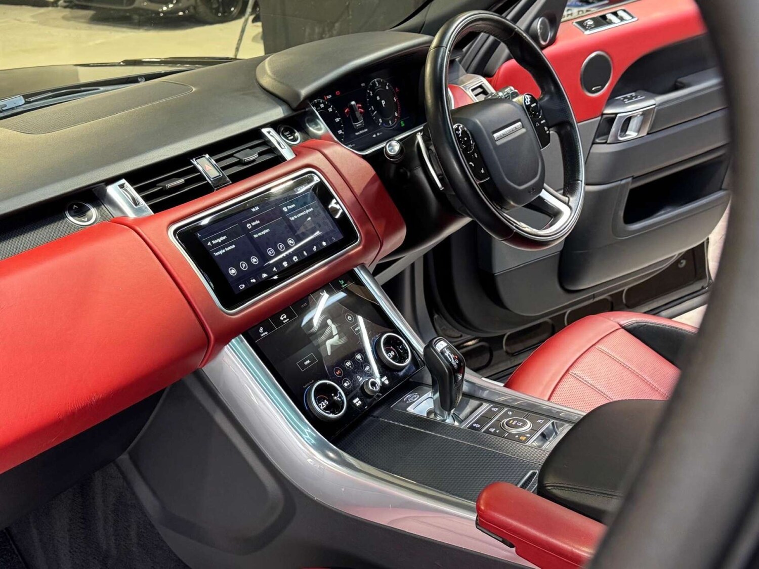 Used Land Rover Range Rover Sport 2018 for sale - 77676600: Photo 9