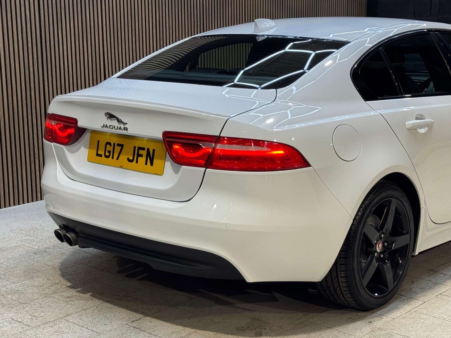 Used Jaguar XE 2017 for sale - 77639596: Photo 17