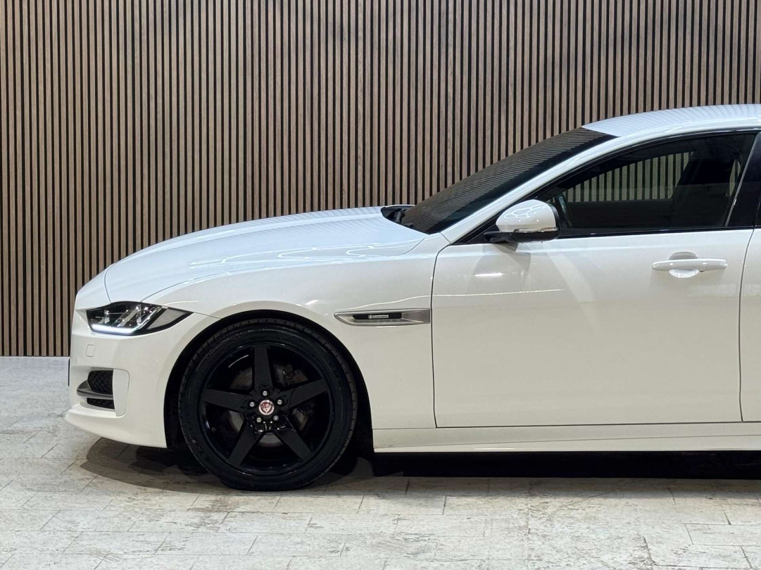 Used Jaguar XE 2017 for sale - 77639596: Photo 27