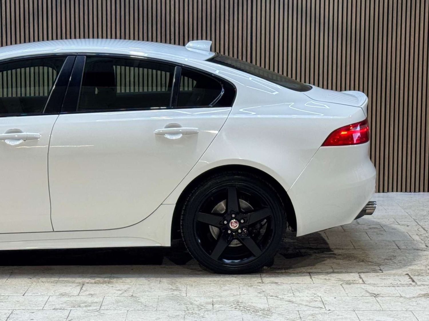 Used Jaguar XE 2017 for sale - 77639596: Photo 28