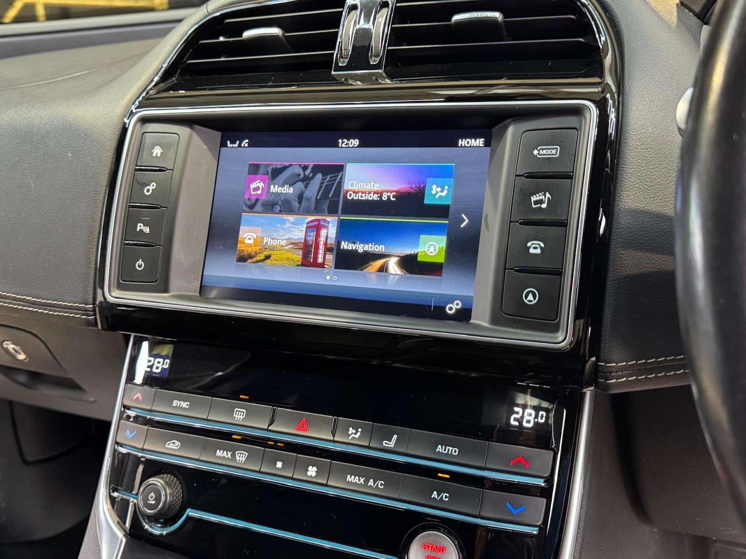 Used Jaguar XE 2017 for sale - 77639596: Photo 45