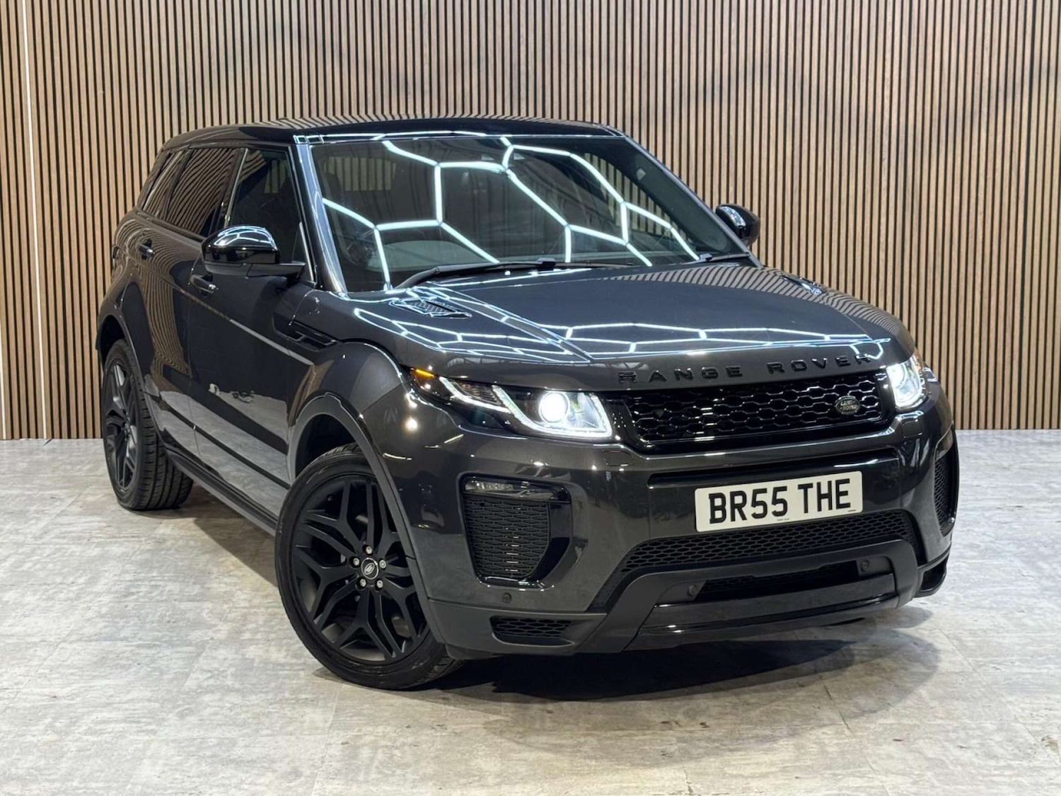 Used Land Rover Range Rover Evoque 2018 for sale - 78063300: Photo 1