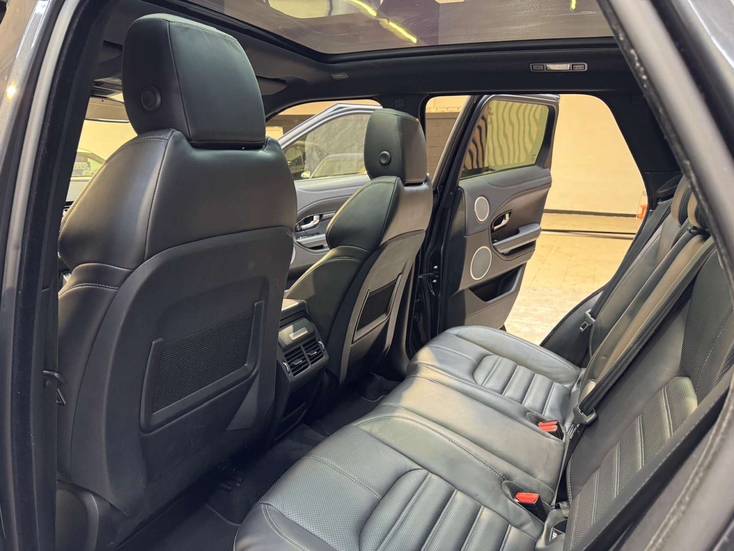 Used Land Rover Range Rover Evoque 2018 for sale - 78063300: Photo 65