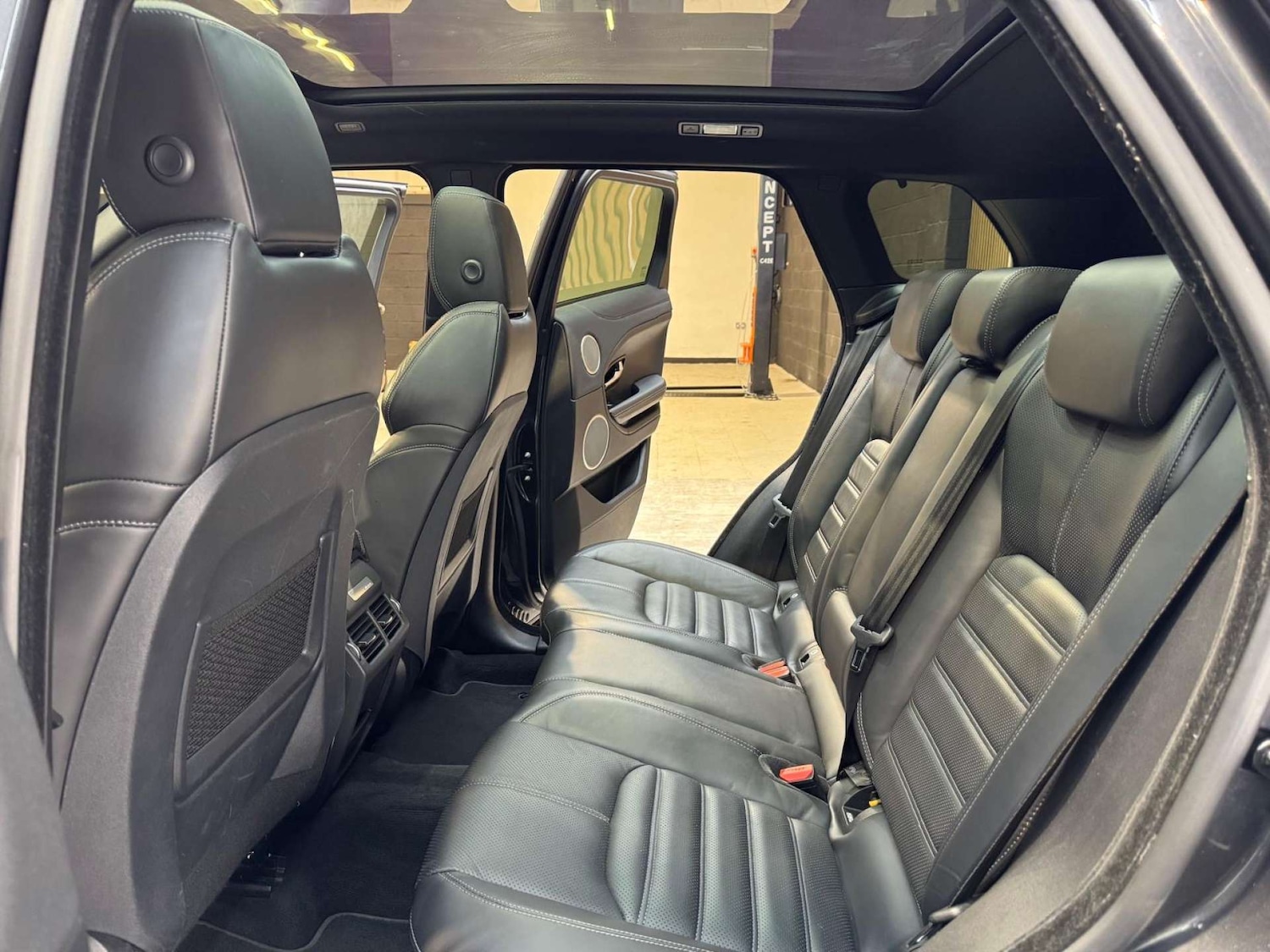 Used Land Rover Range Rover Evoque 2018 for sale - 78063300: Photo 70