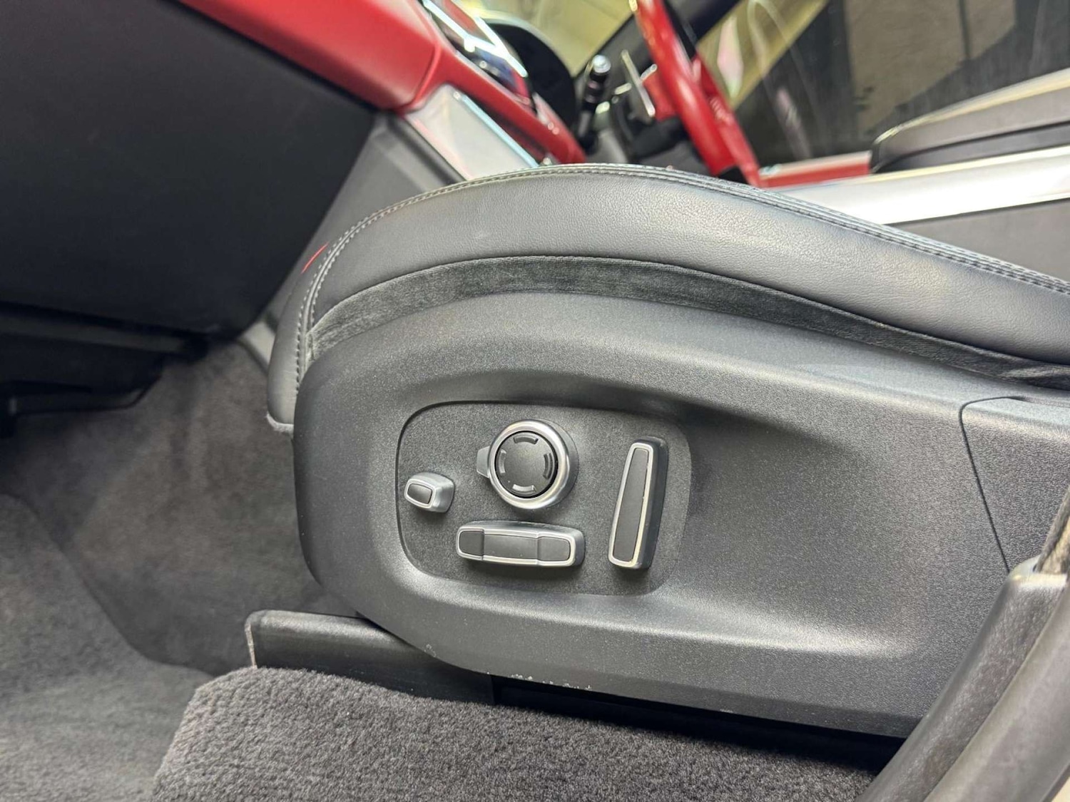 Used Land Rover Range Rover Sport 2018 for sale - 76397228: Photo 100