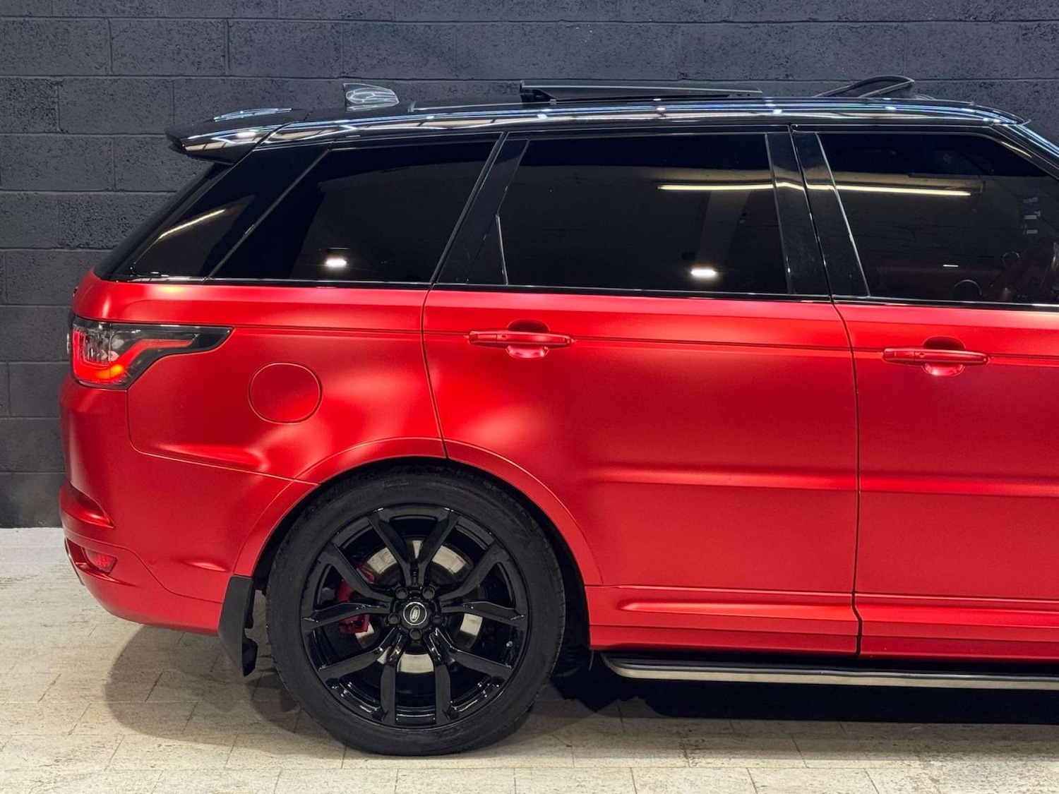 Used Land Rover Range Rover Sport 2018 for sale - 76397228: Photo 17