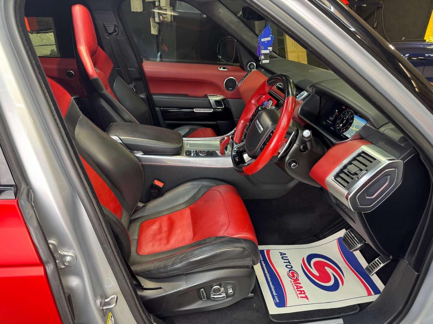 Used Land Rover Range Rover Sport 2018 for sale - 76397228: Photo 40