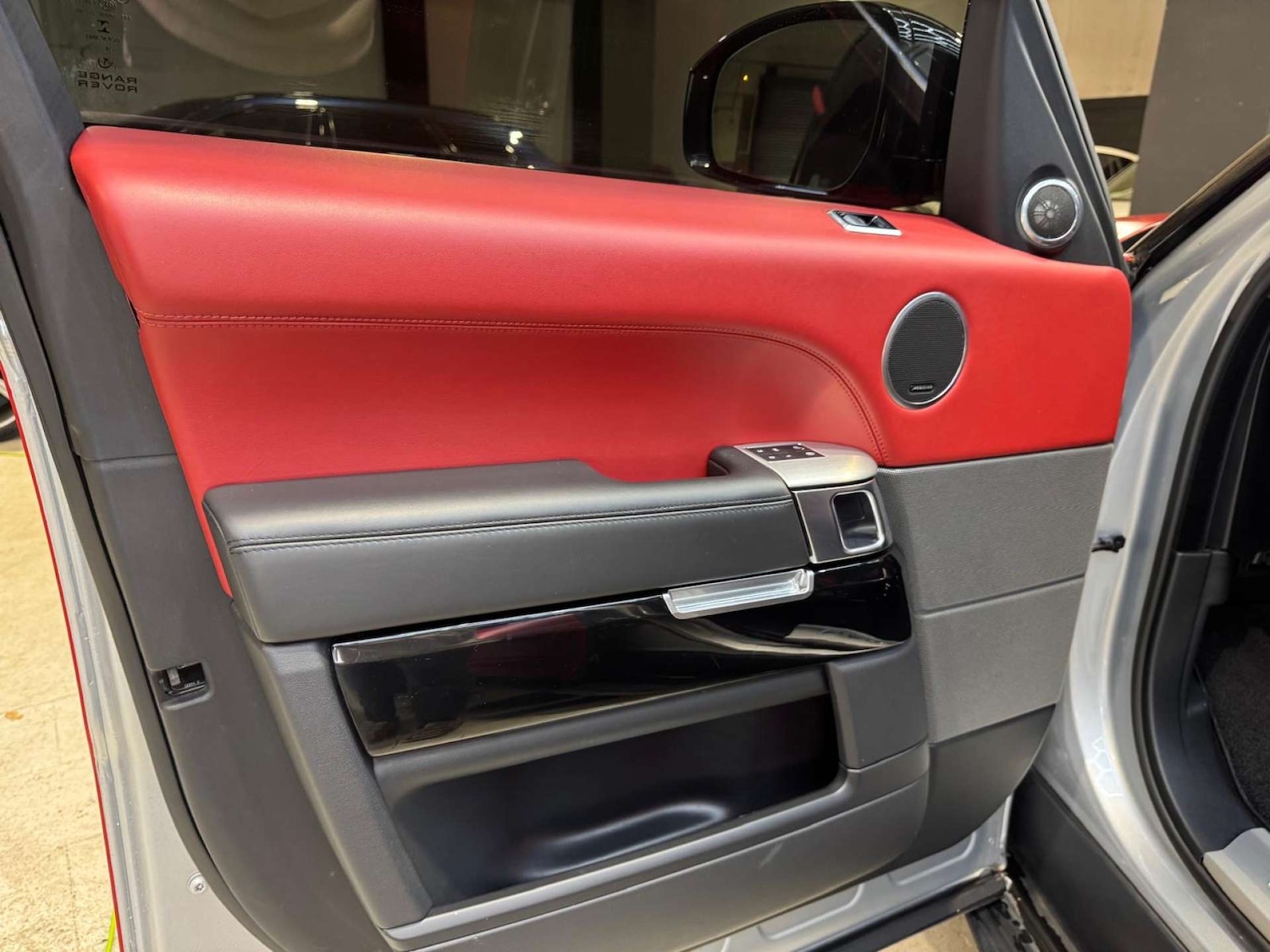 Used Land Rover Range Rover Sport 2018 for sale - 76397228: Photo 96