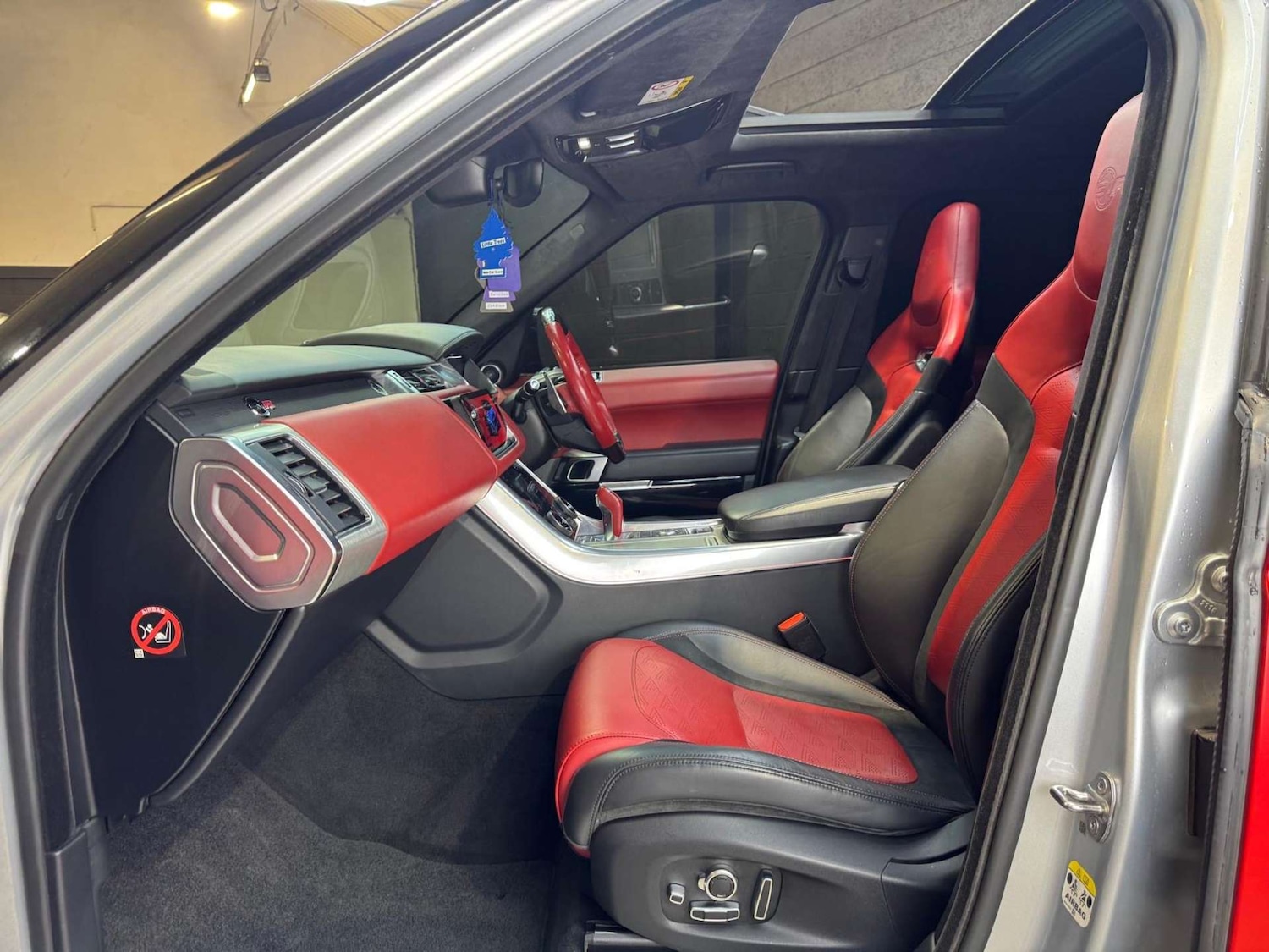 Used Land Rover Range Rover Sport 2018 for sale - 76397228: Photo 98