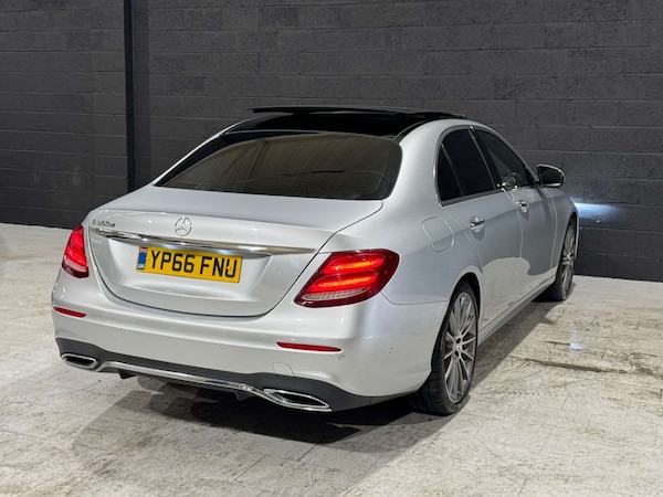 Used Mercedes-Benz E-Class 2016 for sale - 76065845: Photo 11