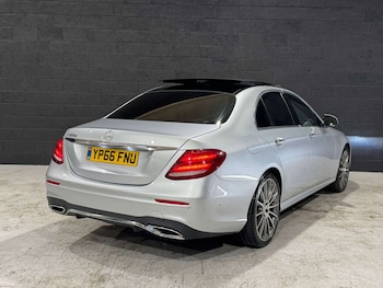 Used Mercedes-Benz E-Class 2016 for sale - 76065845: Photo 2