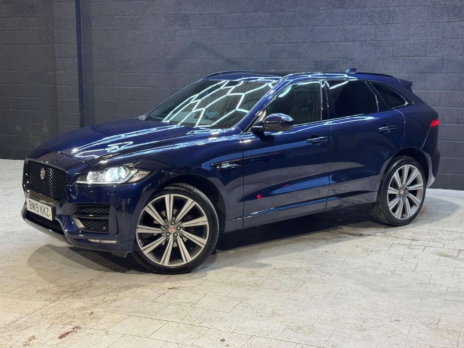 Used Jaguar F-Pace 2019 for sale - 76395515: Photo 38