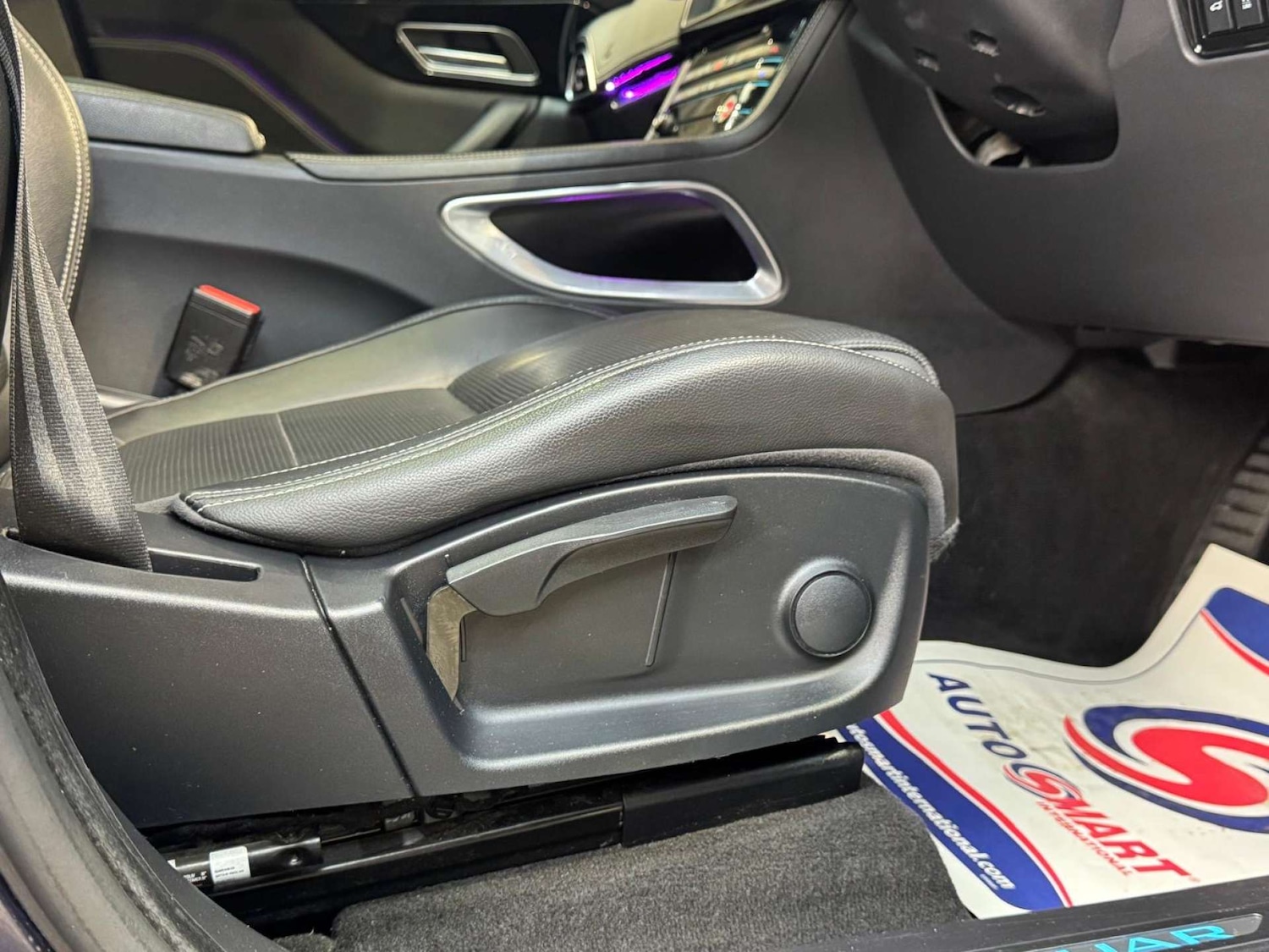 Used Jaguar F-Pace 2019 for sale - 76395515: Photo 48