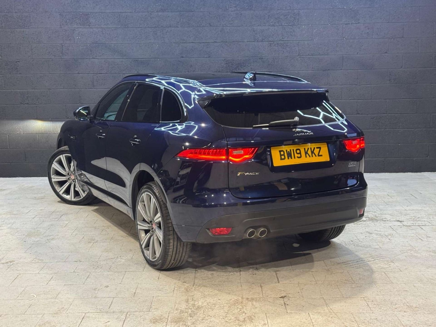 Used Jaguar F-Pace 2019 for sale - 76395515: Photo 5