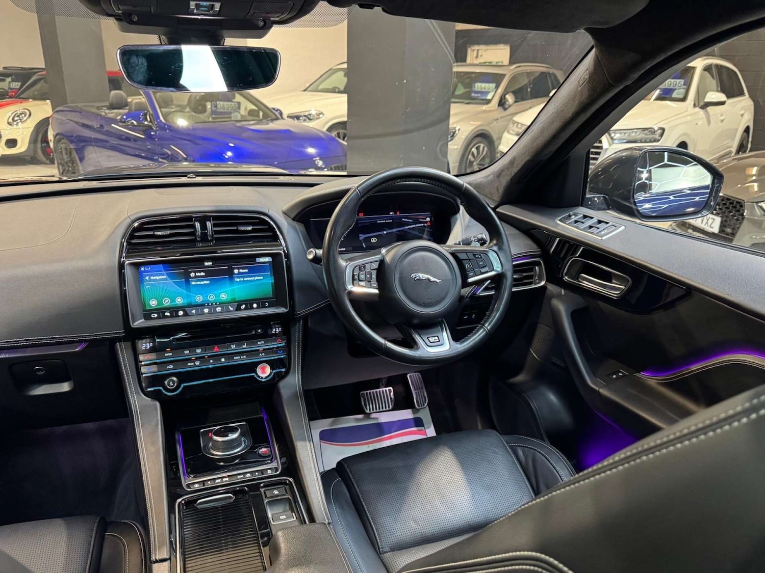 Used Jaguar F-Pace 2019 for sale - 76395515: Photo 9