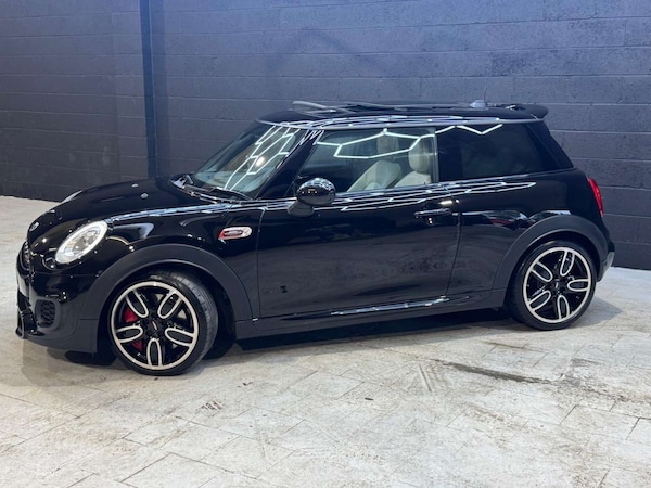 Used MINI Hatch 2017 for sale - 76181572: Photo 32