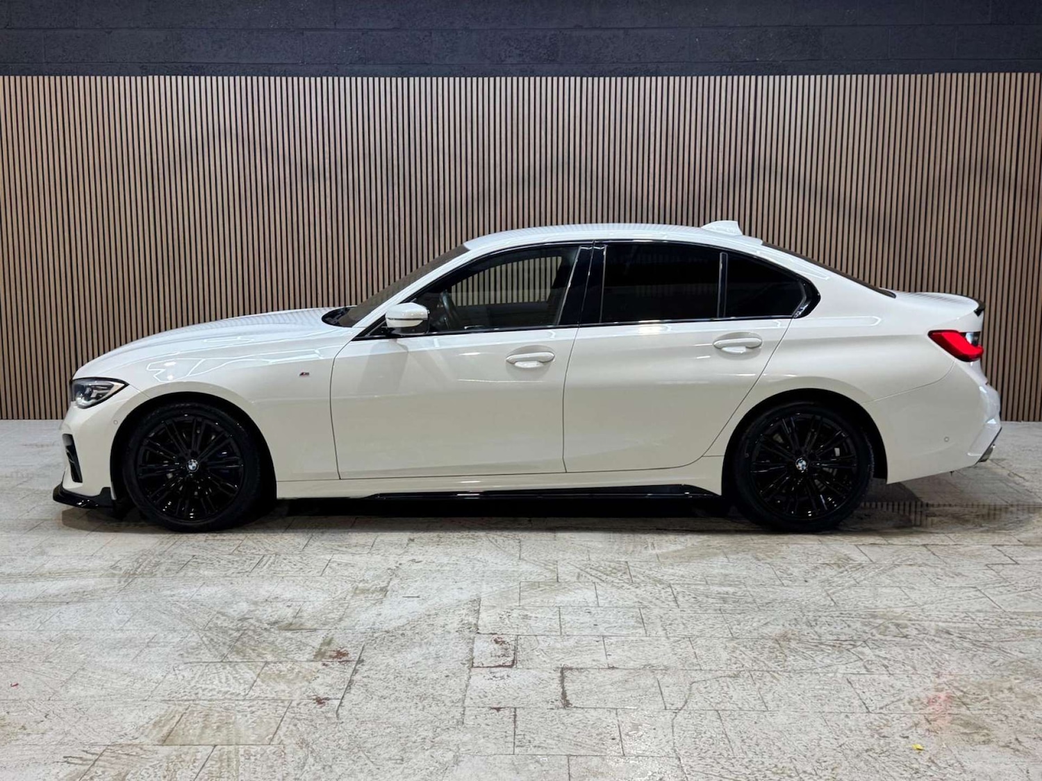 Used BMW 3 Series 2019 for sale - 77272702: Photo 30