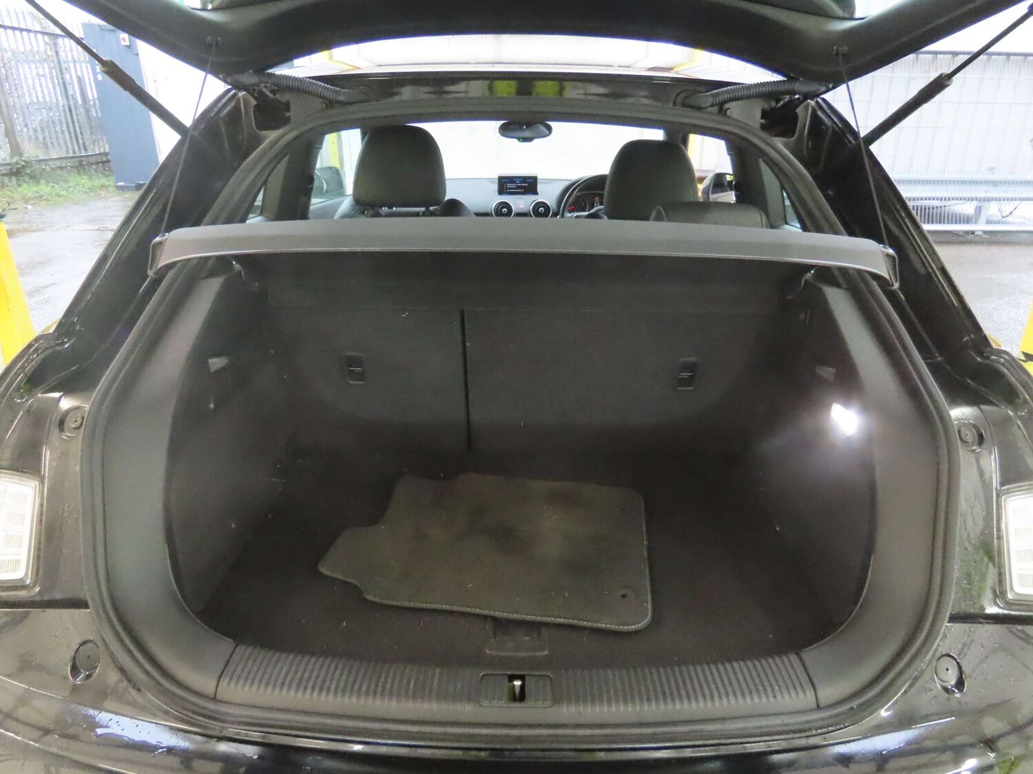 Used Audi A1 2016 for sale - 77207695: Photo 9