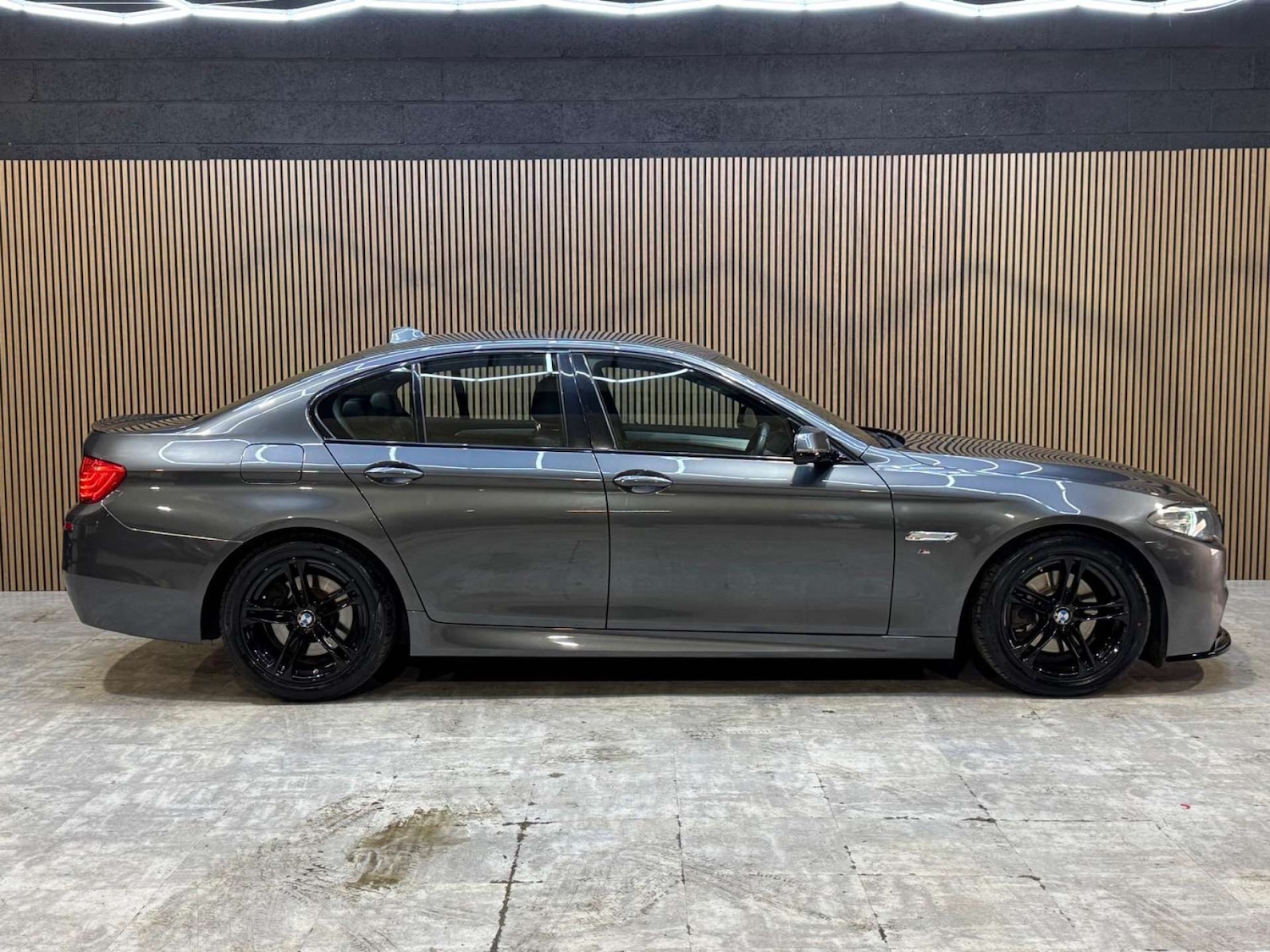 Used BMW 5 Series 2016 for sale - 77833265: Photo 11
