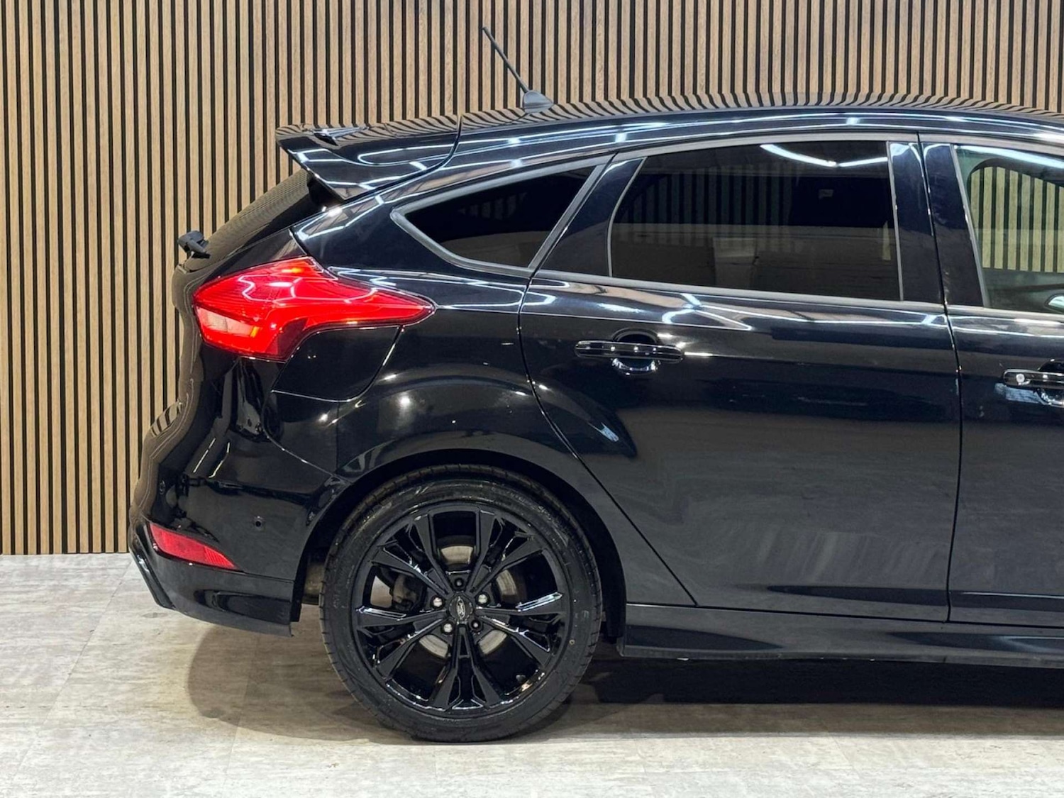 Used Ford Focus 2017 for sale - 78063296: Photo 18