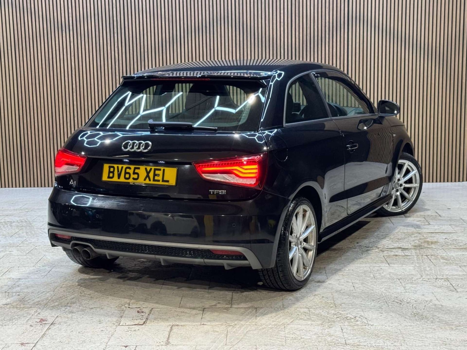Used Audi A1 2015 for sale - 77213728: Photo 2