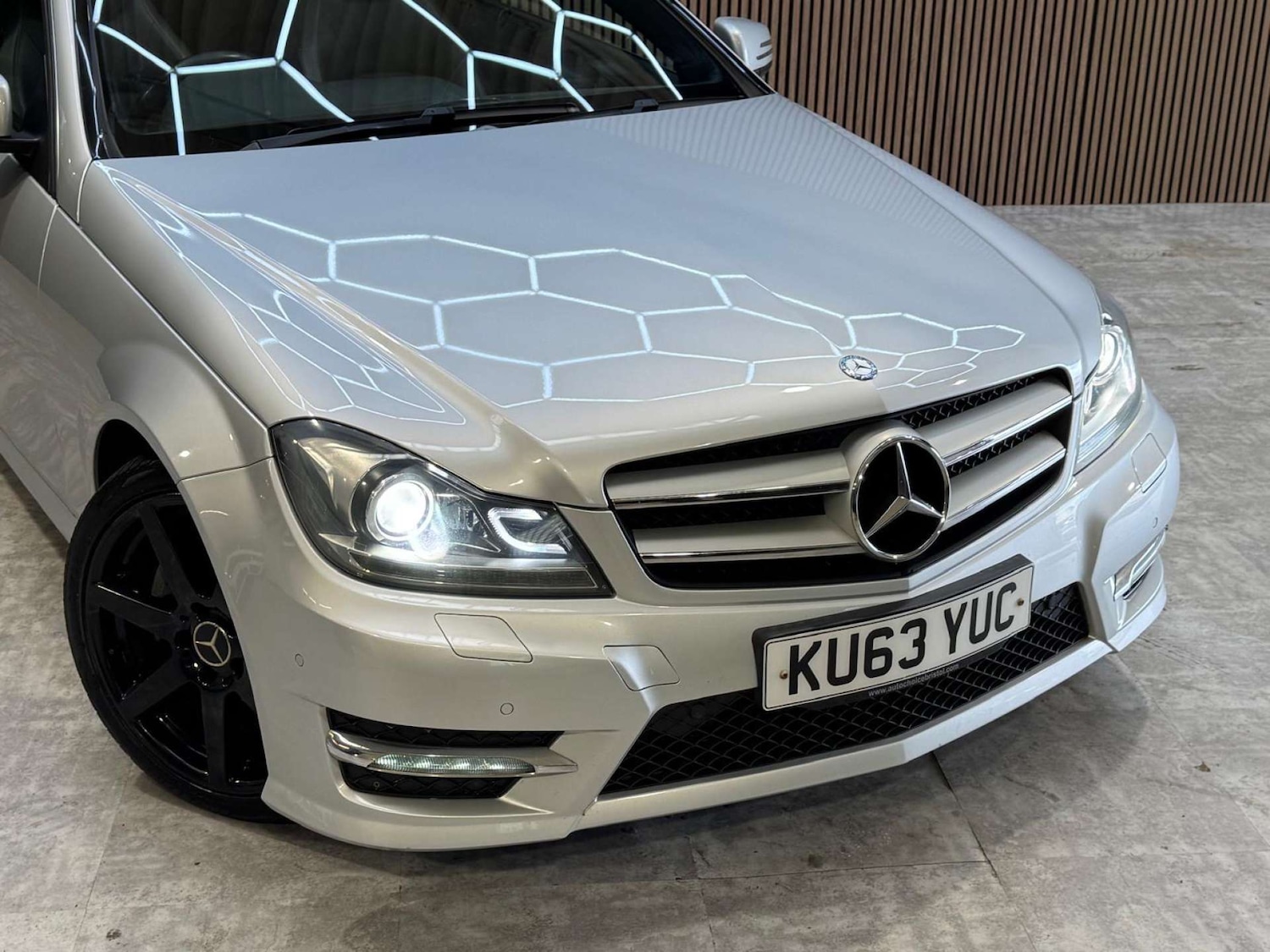 Used Mercedes-Benz C Class 2014 for sale - 78172535: Photo 10