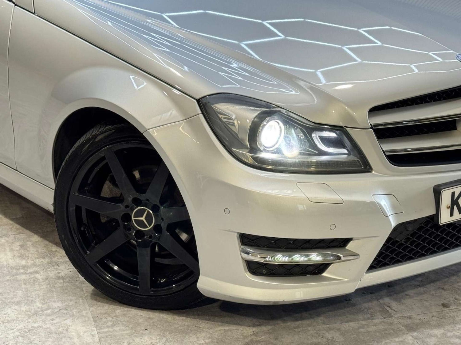 Used Mercedes-Benz C Class 2014 for sale - 78172535: Photo 11