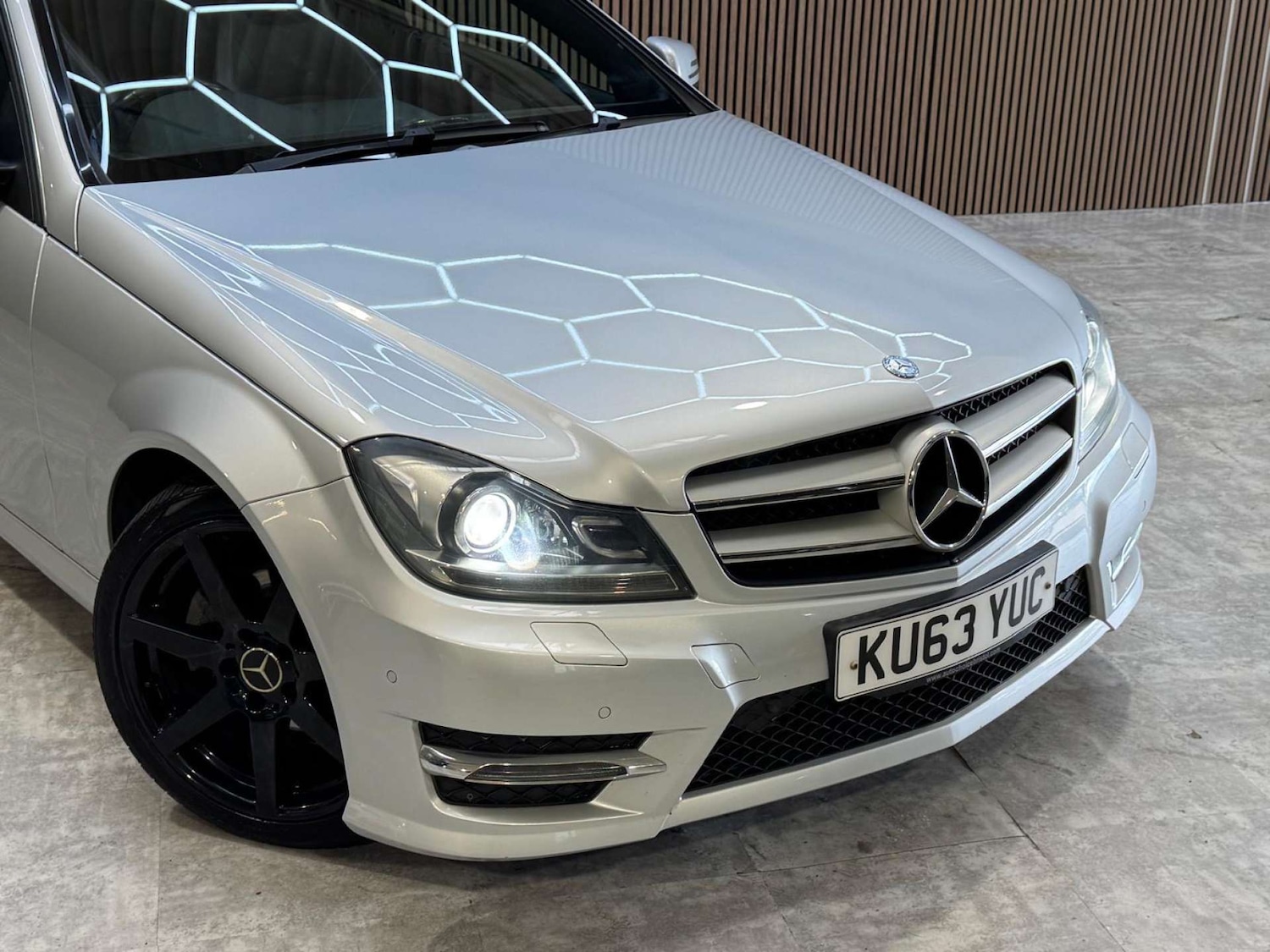 Used Mercedes-Benz C Class 2014 for sale - 78172535: Photo 13