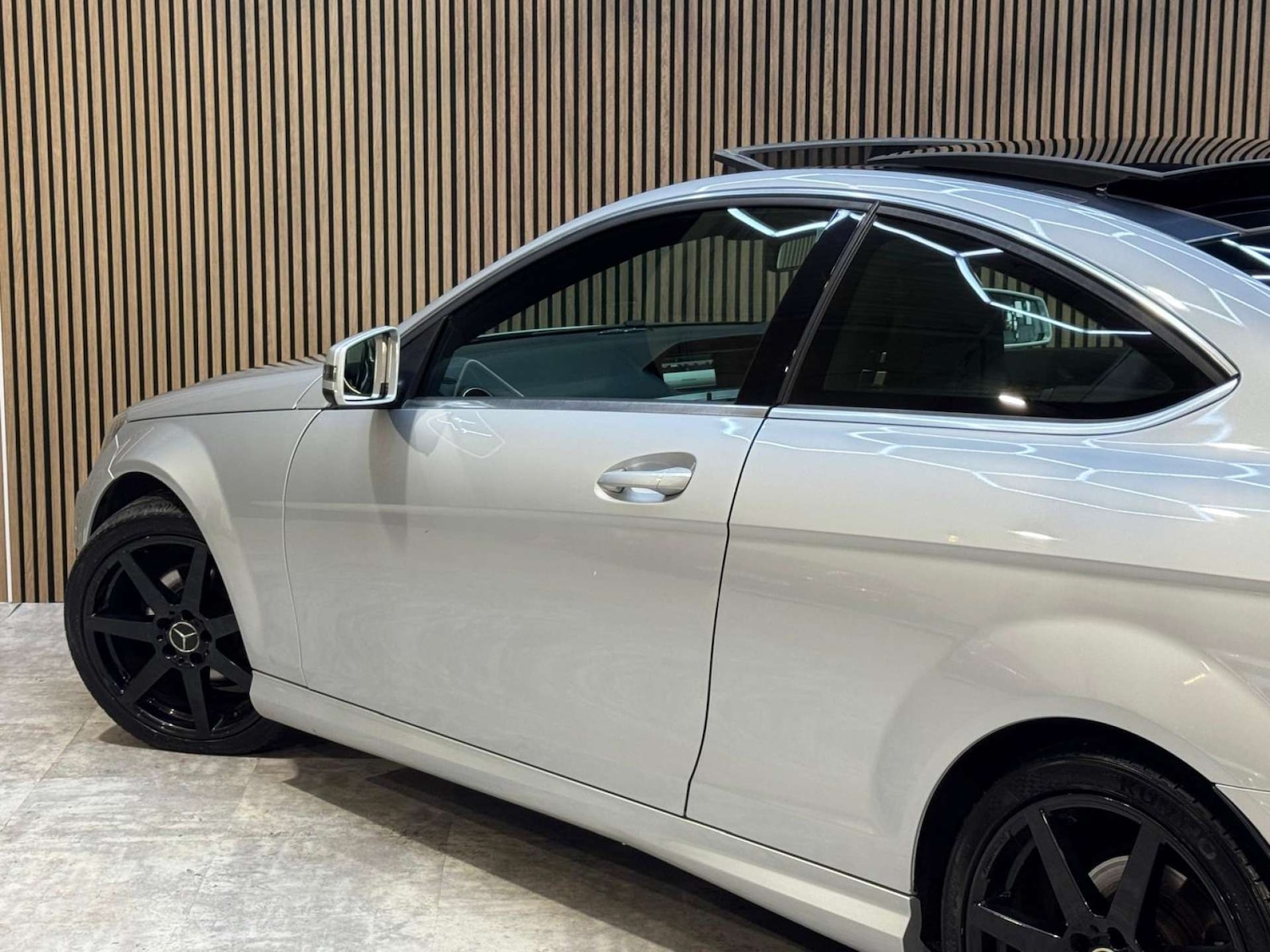 Used Mercedes-Benz C Class 2014 for sale - 78172535: Photo 31