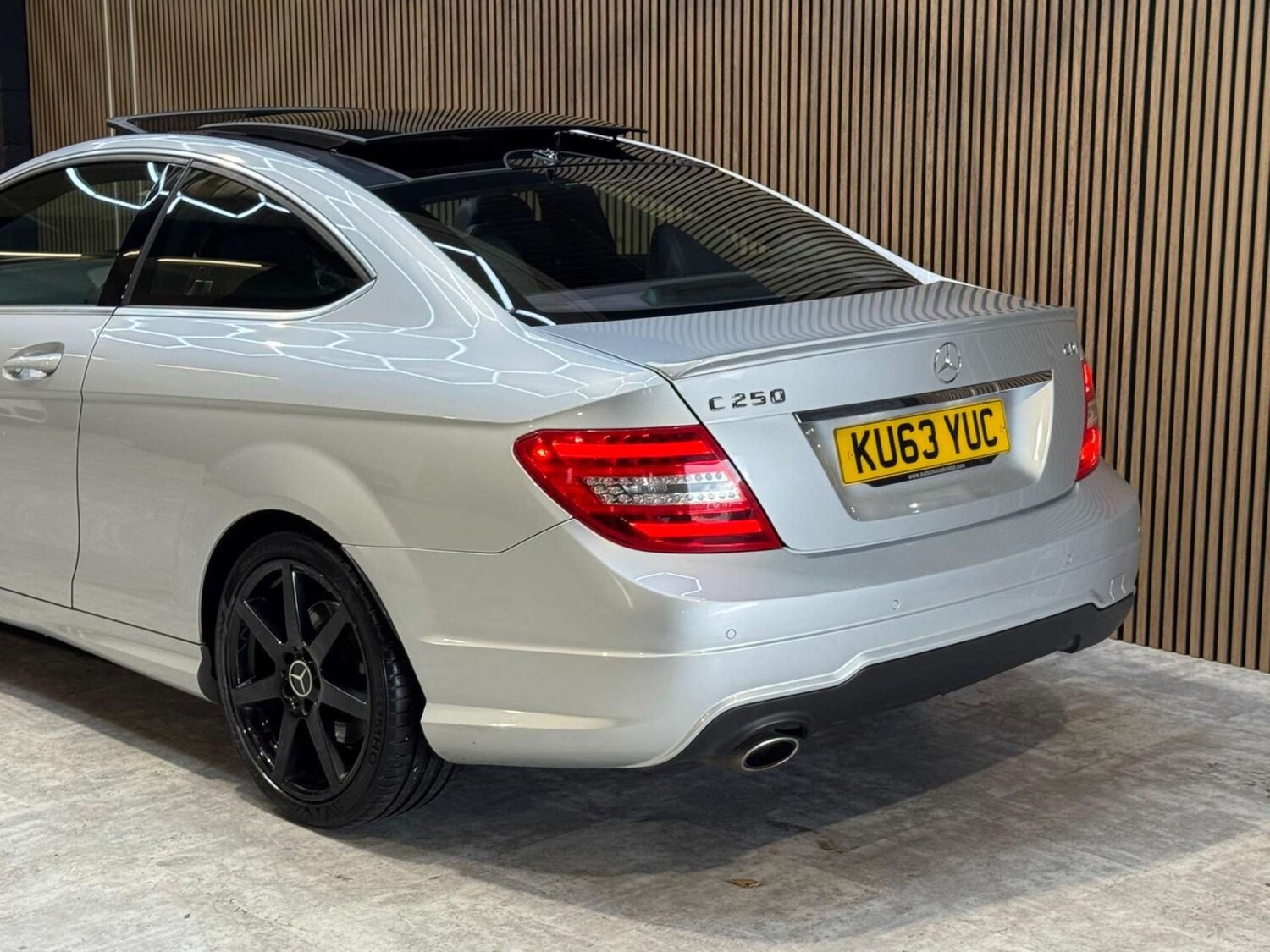 Used Mercedes-Benz C Class 2014 for sale - 78172535: Photo 37