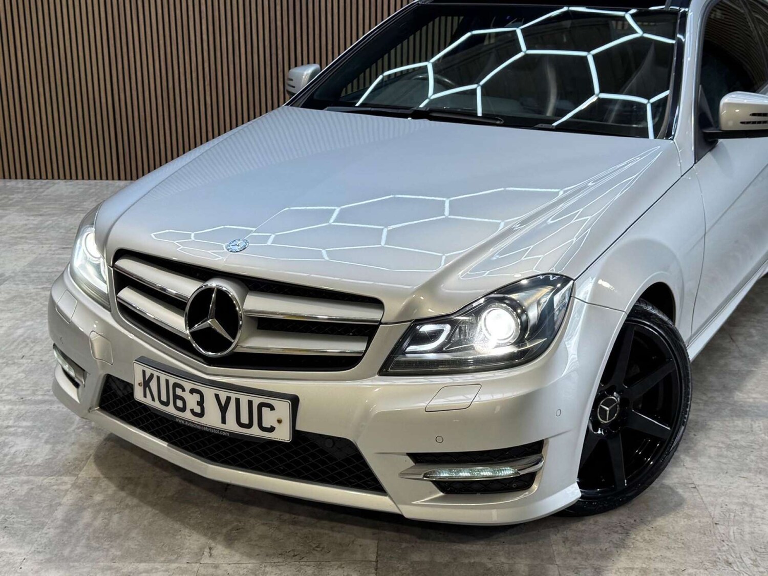 Used Mercedes-Benz C Class 2014 for sale - 78172535: Photo 38