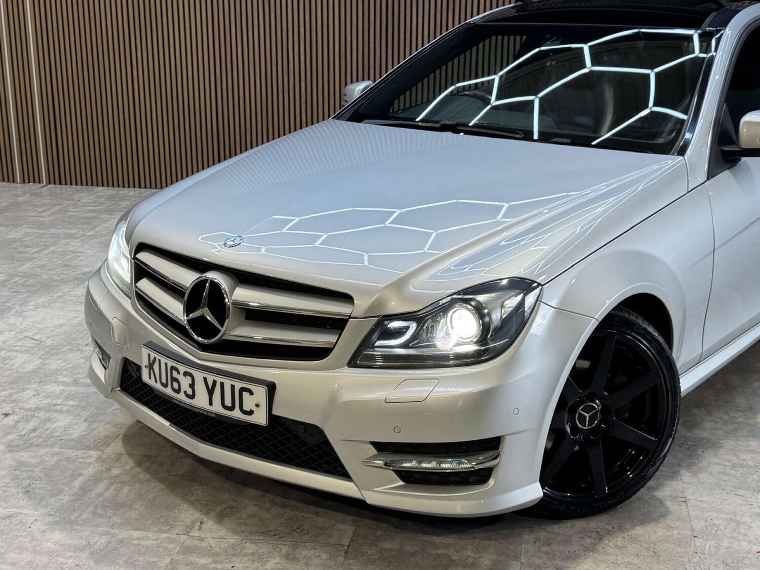 Used Mercedes-Benz C Class 2014 for sale - 78172535: Photo 43