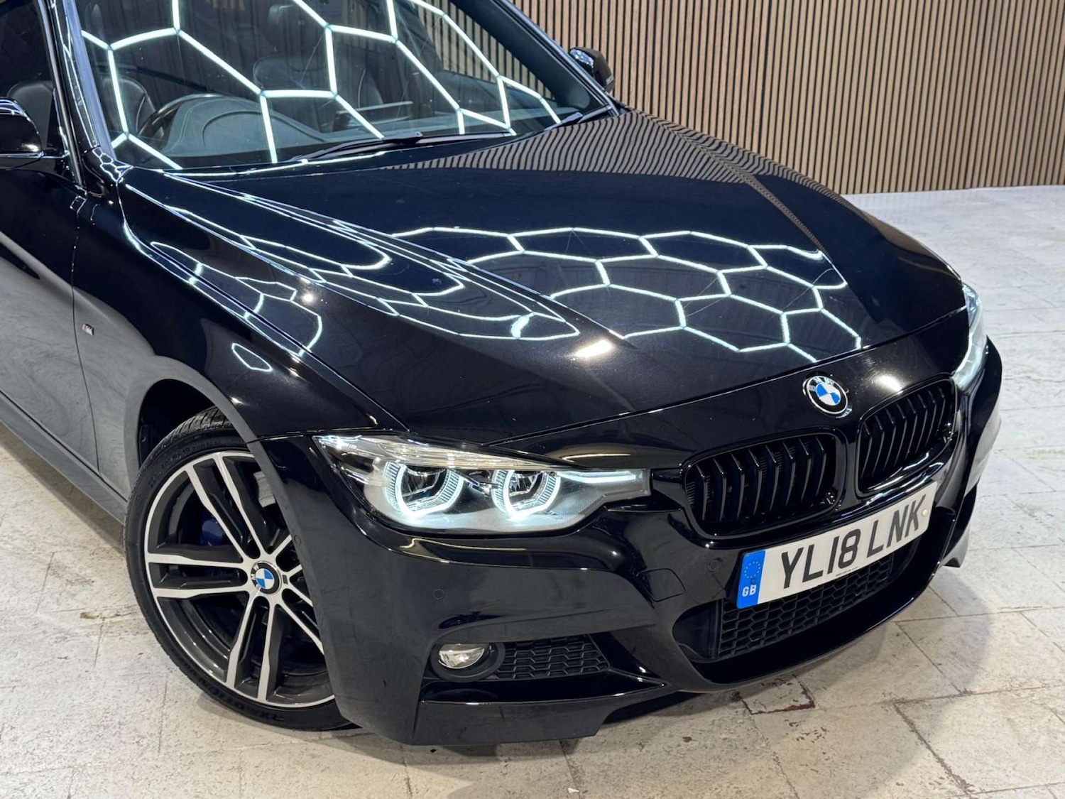 Used BMW 3 Series 2018 for sale - 77136396: Photo 12