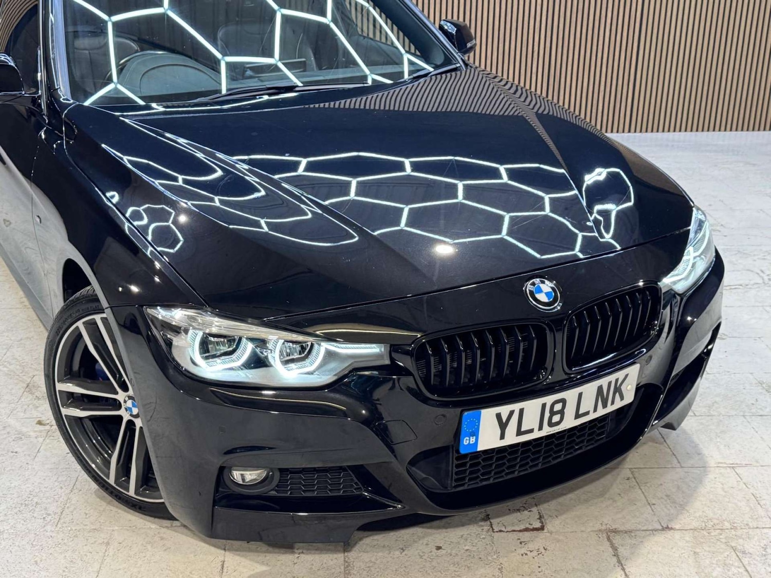 Used BMW 3 Series 2018 for sale - 77136396: Photo 13