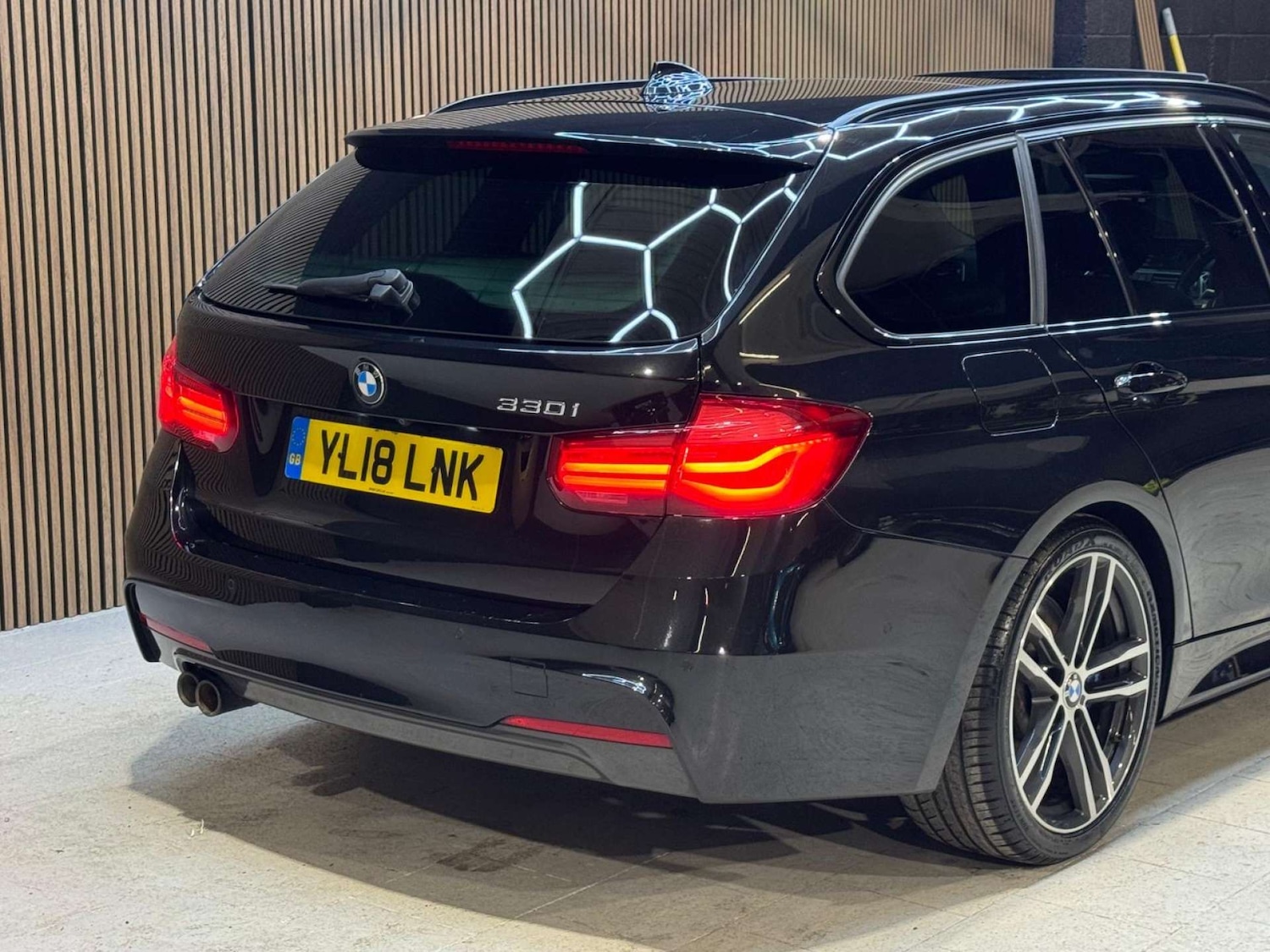 Used BMW 3 Series 2018 for sale - 77136396: Photo 21