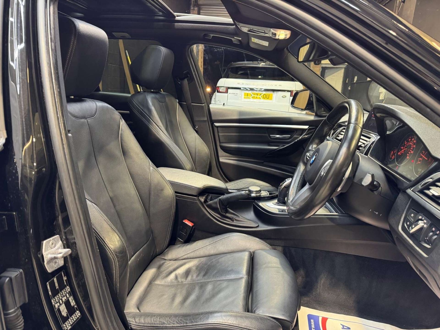 Used BMW 3 Series 2018 for sale - 77136396: Photo 45