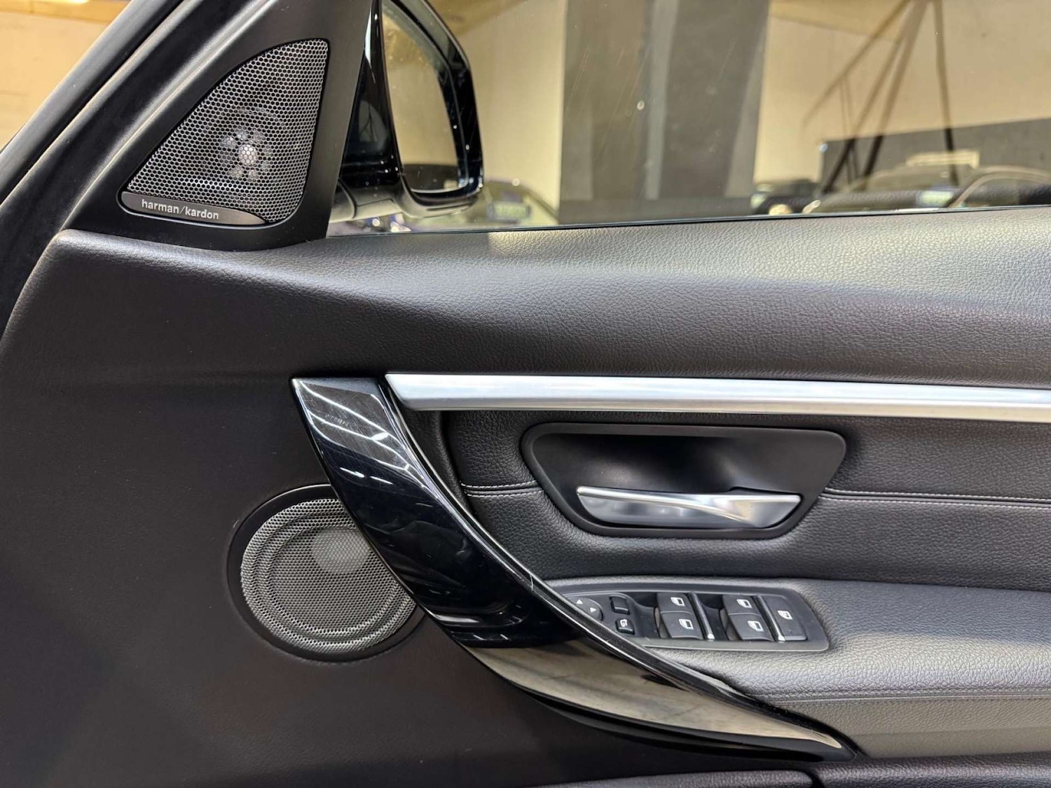 Used BMW 3 Series 2018 for sale - 77136396: Photo 64