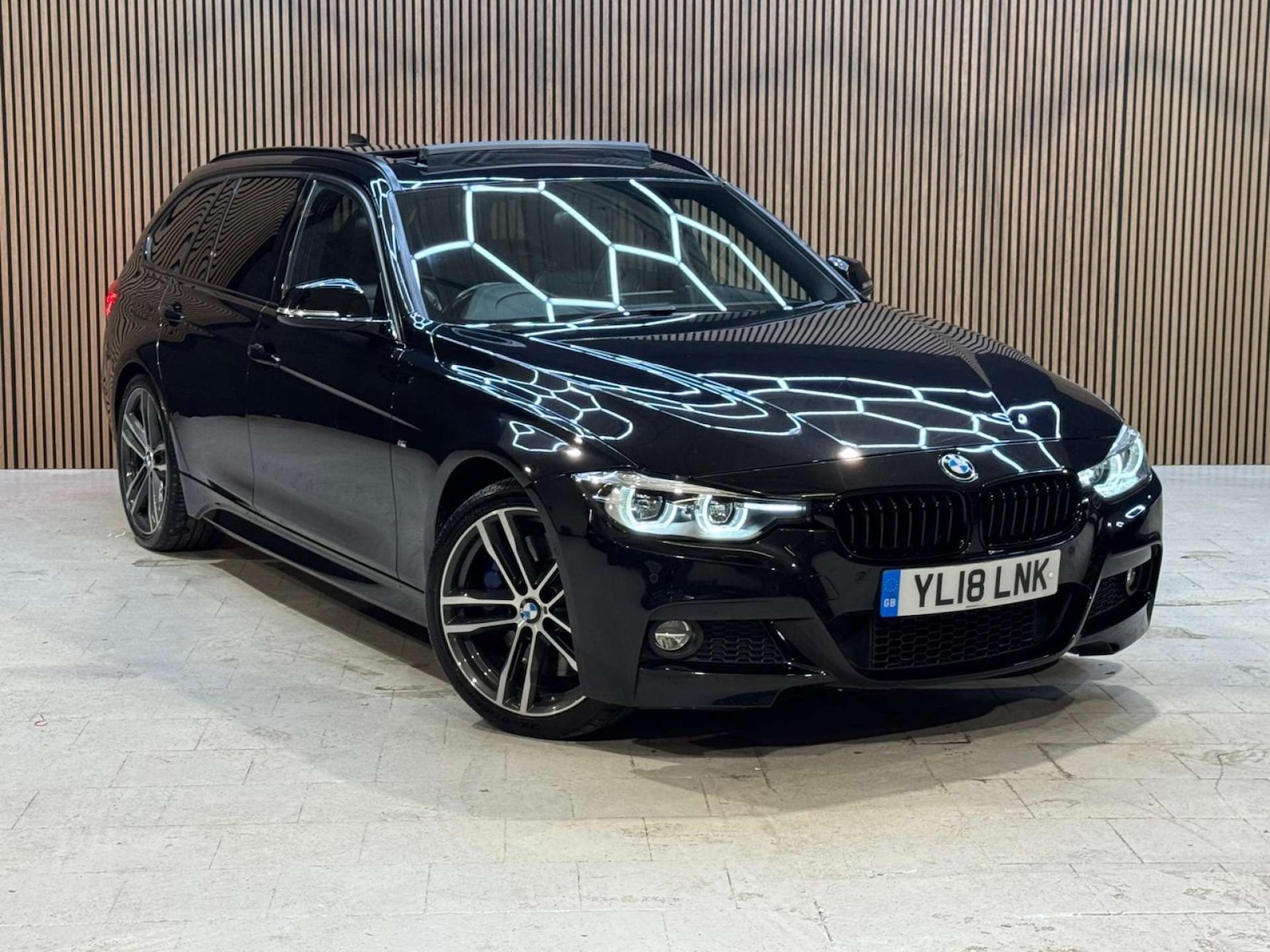 Used BMW 3 Series 2018 for sale - 77136396: Photo 7