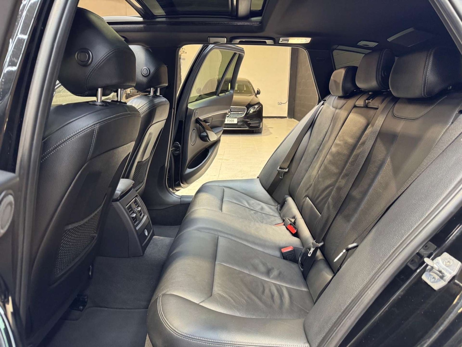 Used BMW 3 Series 2018 for sale - 77136396: Photo 73