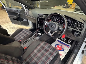 Used Volkswagen Golf 2019 for sale - 76281748: Photo