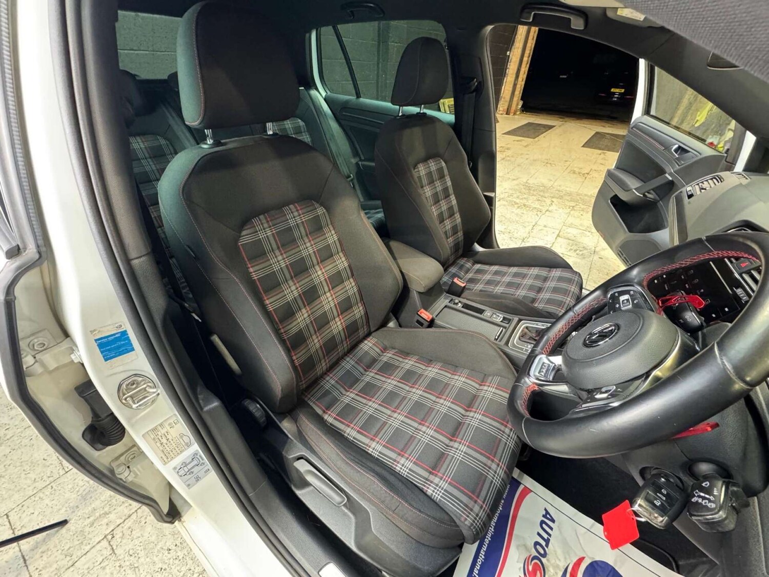 Used Volkswagen Golf 2019 for sale - 76281748: Photo 49